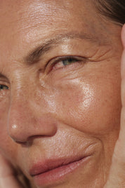 health retreat tinted glow serum
