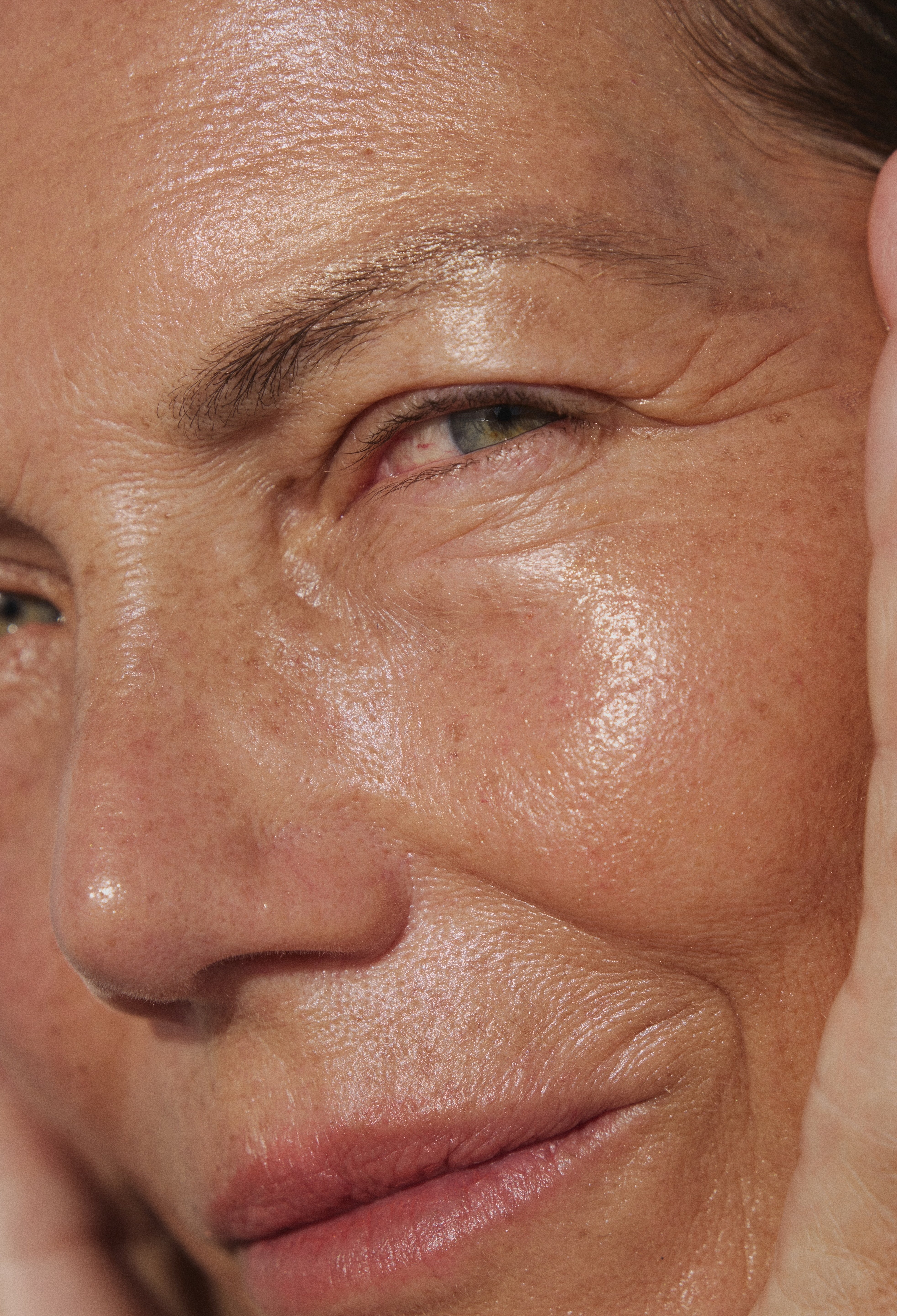 health retreat tinted glow serum