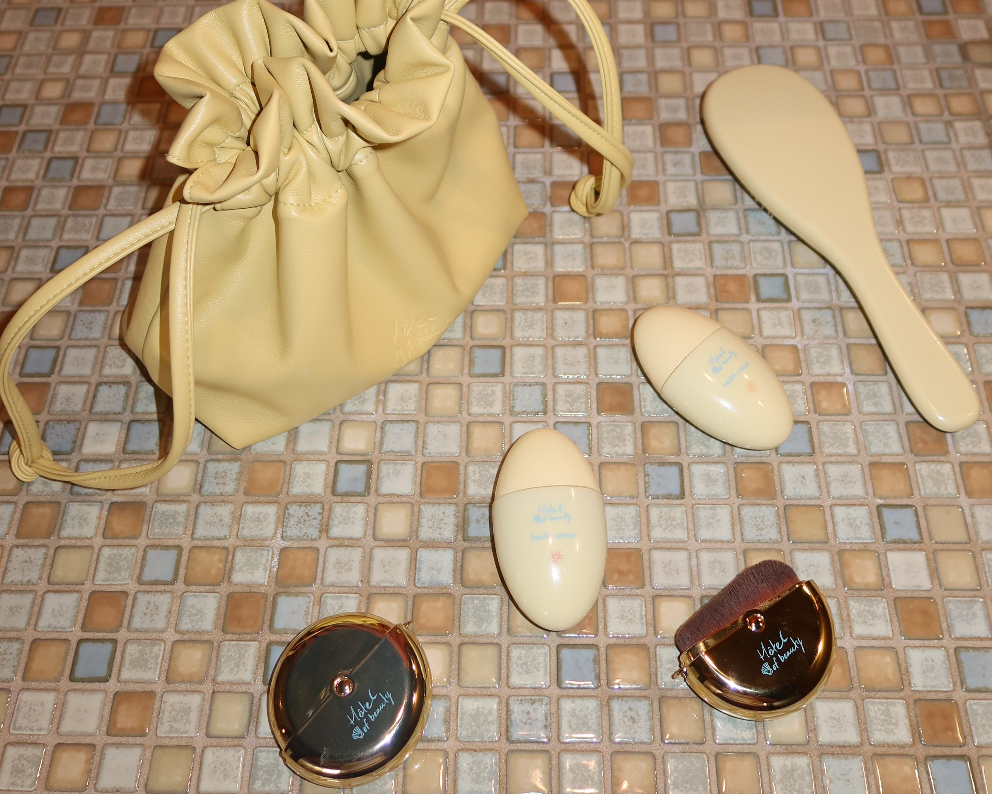 check in @hotelofbeauty